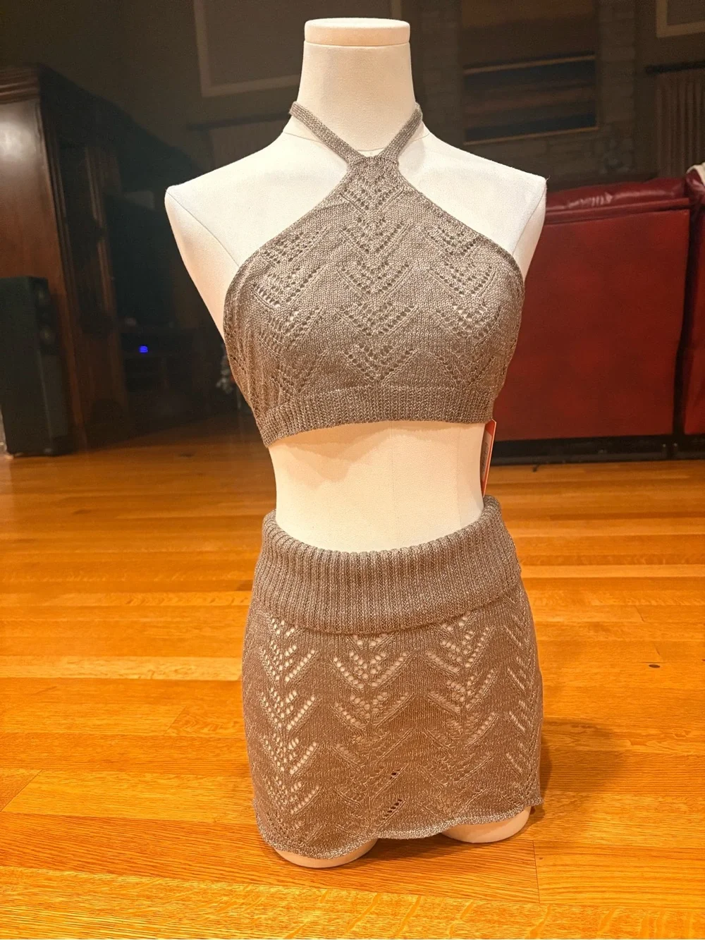 NWT Edikted Shimmer Sparkly Pointelle Knit Halterneck Two Piece Skirt Set Small